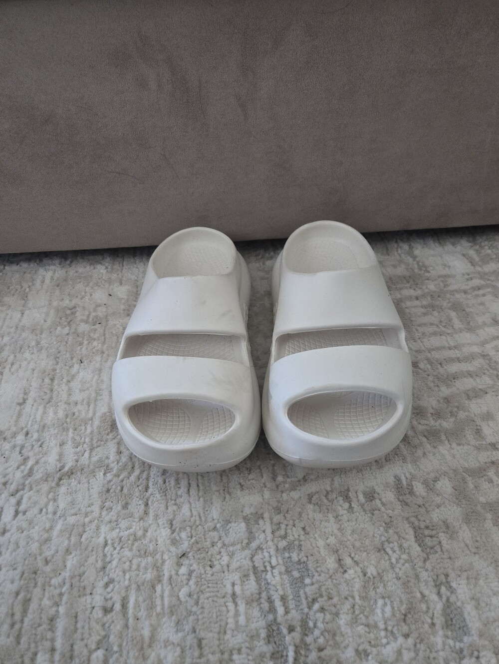 Oofos OOyea Plus Two Strap Sandal Womens Sz 9 White Chalk Slides. - Picture 4 of 8